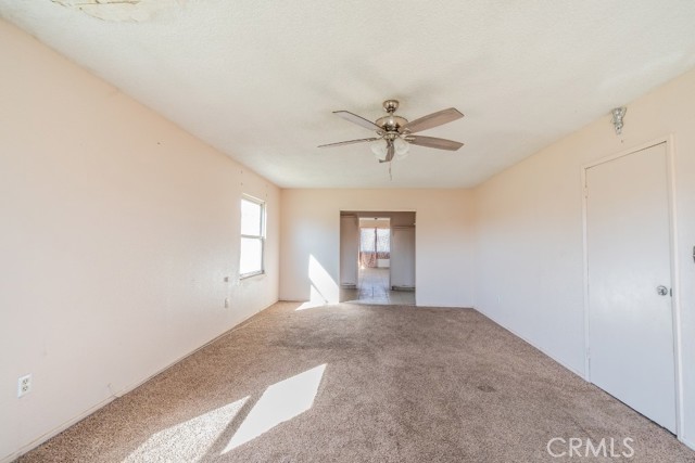 Detail Gallery Image 16 of 33 For 11025 Phelen Rd, Oak Hills,  CA 92344 - 3 Beds | 1 Baths