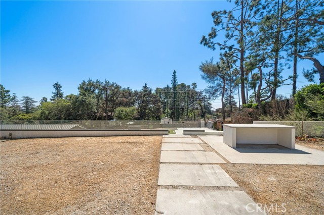 1400 E Palm Street, Altadena CA: https://media.crmls.org/medias/294445f9-4437-4828-81b5-5492f47f2278.jpg