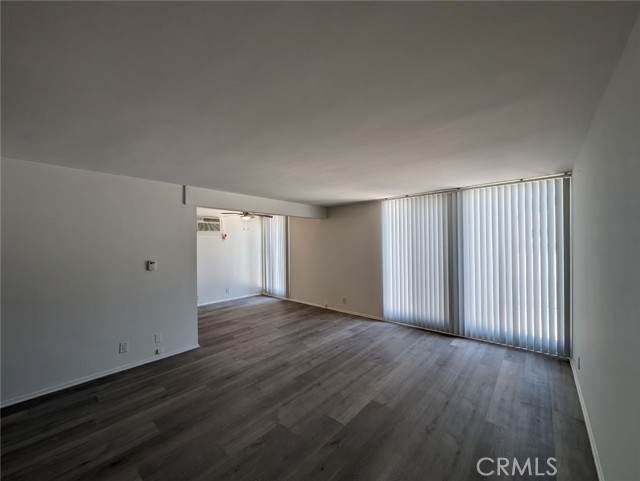 Detail Gallery Image 6 of 11 For 943 N Louise St #2,  Glendale,  CA 91207 - 1 Beds | 1 Baths
