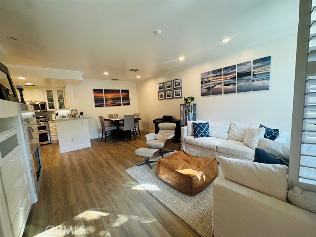 120 Jadestone, Irvine CA: https://media.crmls.org/medias/2944b798-761c-4e27-909a-5c22d673fde0.jpg