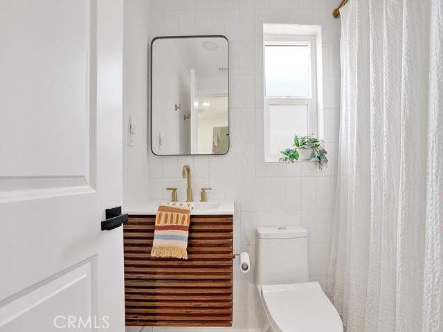 Detail Gallery Image 24 of 38 For 2622 Park Dr, Santa Ana,  CA 92707 - 4 Beds | 2 Baths