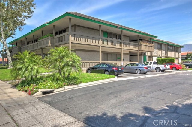 222 N Mountain Ave #213, Upland, CA 91786