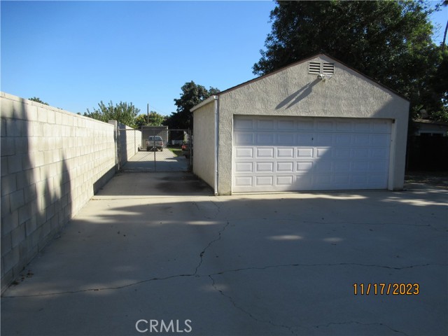 6954 Lime Avenue, Long Beach, California 90805, ,Multi-Family,For Sale,Lime,SB23212701