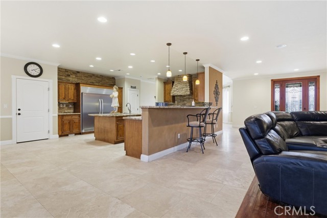 Detail Gallery Image 10 of 46 For 7095 Cypress, Rosamond,  CA 93560 - 4 Beds | 3 Baths