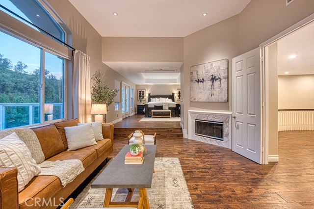 8 Joliet Drive, Coto de Caza CA: https://media.crmls.org/medias/2946f7b1-6253-4f7e-89a9-ee9ec27adec7.jpg