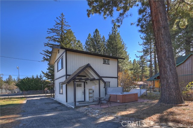 Detail Gallery Image 38 of 45 For 334 Jeffries Rd, Big Bear Lake,  CA 92315 - 1 Beds | 2 Baths