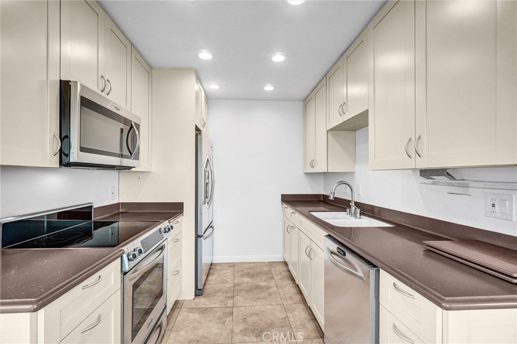 MLS #MB25131886 image #14