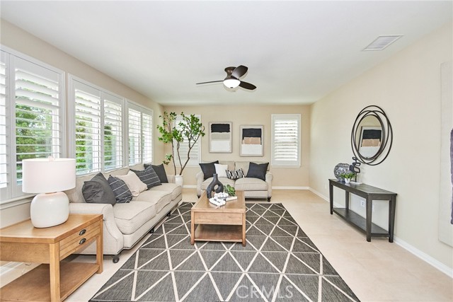 Detail Gallery Image 10 of 30 For 4243 Genoa Way, Yorba Linda,  CA 92886 - 4 Beds | 3/1 Baths