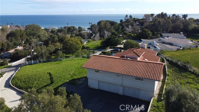 Detail Gallery Image 11 of 11 For 6405 Sycamore Meadows Dr, Malibu,  CA 90265 - 4 Beds | 3 Baths