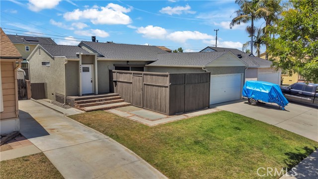 Detail Gallery Image 2 of 29 For 4443 Levelside Ave, Lakewood,  CA 90712 - 2 Beds | 1 Baths