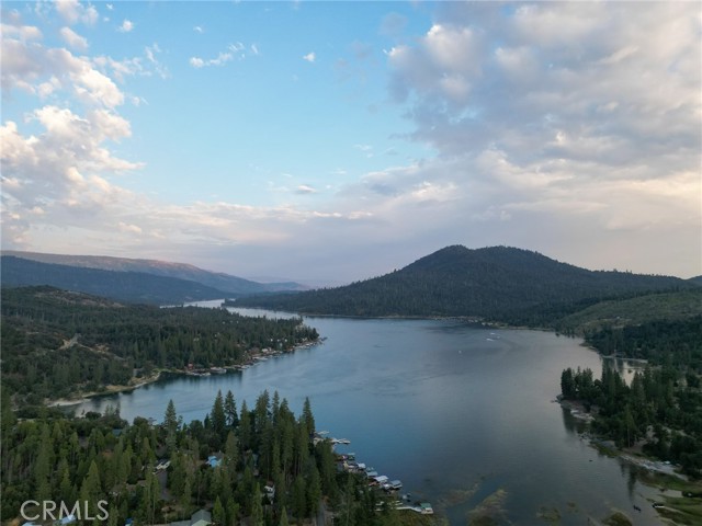 Detail Gallery Image 36 of 50 For 50837 Smoke Tree Trl, Bass Lake,  CA 93604 - 2 Beds | 2/1 Baths