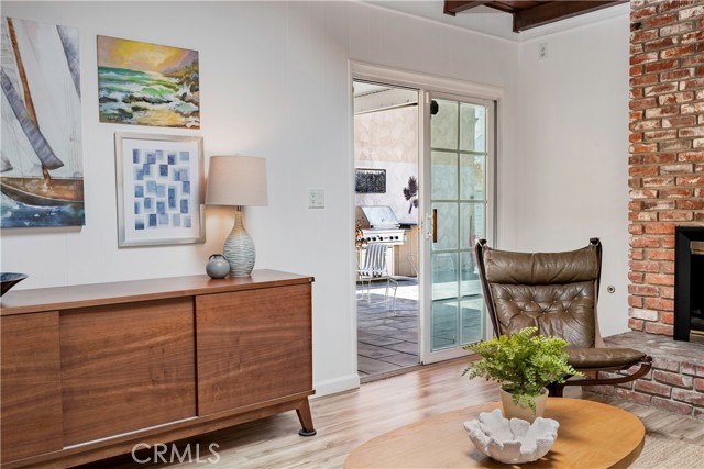 143 Roycroft Avenue, Long Beach CA: https://media.crmls.org/medias/294a978d-2e30-483f-b1d9-17a8f4fd5b21.jpg