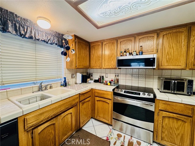 Detail Gallery Image 13 of 26 For 4189 W Providence Ave, Fresno,  CA 93722 - 3 Beds | 2 Baths