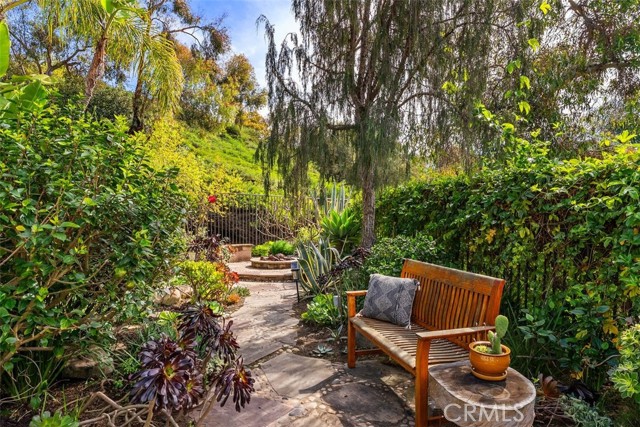 Image 37 of 58 For 65 Castletree