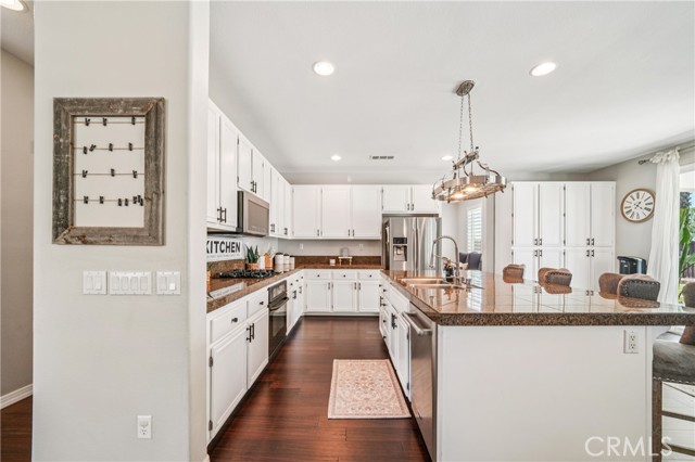 31257 Gatehouse Court, Murrieta CA: https://media.crmls.org/medias/294c890b-98eb-4354-ad90-35f2bdad0e3d.jpg