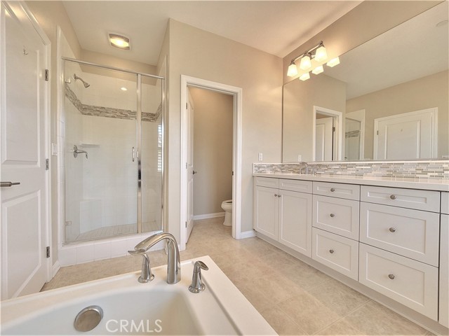 Detail Gallery Image 16 of 29 For 135 Overbrook, Irvine,  CA 92620 - 3 Beds | 2/1 Baths