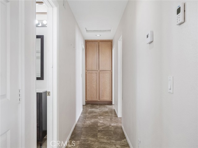 Detail Gallery Image 34 of 57 For 16992 Joshua, Apple Valley,  CA 92307 - 5 Beds | 4 Baths