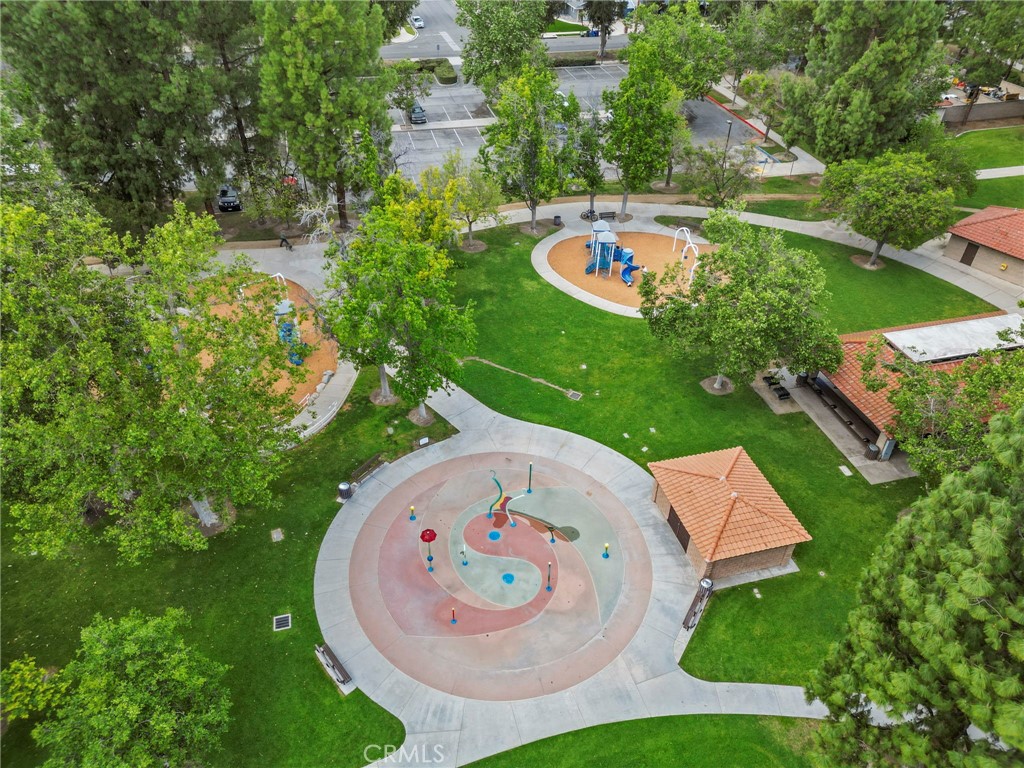 https://media.crmls.org/medias/294ec567-cb46-44ab-84a1-83609e8f7086.jpg?preset=X-Large