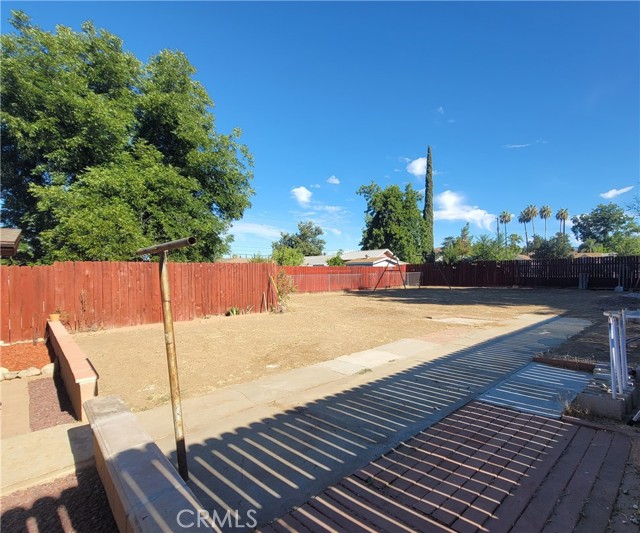 34726 Pecan Avenue, Yucaipa CA: https://media.crmls.org/medias/294fb830-6d04-4de1-8473-6e13e55c1221.jpg