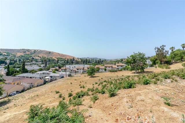 Image 13 of 31 For 2408 Eastern Avenue