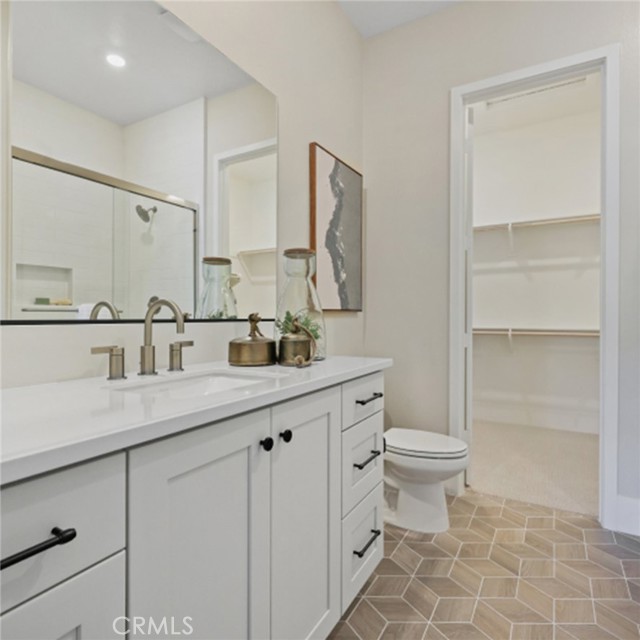 Image 21 of 37 For 21407 Zaca Court
