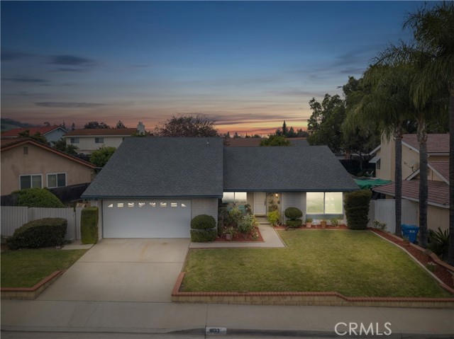 1633 Summer Lawn WAY