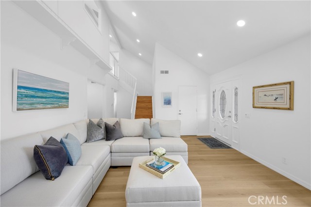 Detail Gallery Image 7 of 66 For 8204 Carob St, Cypress,  CA 90630 - 4 Beds | 3 Baths