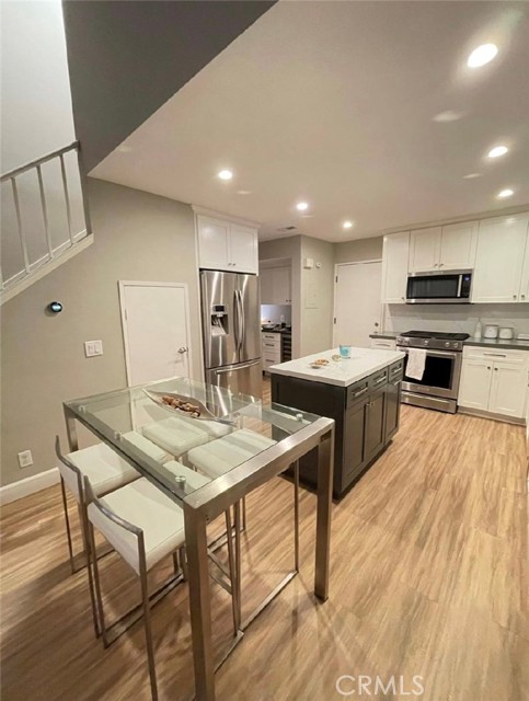 21192 Sierra Ridge, Lake Forest CA: https://media.crmls.org/medias/2950ebed-83dc-4b92-a708-2c77509dca71.jpg