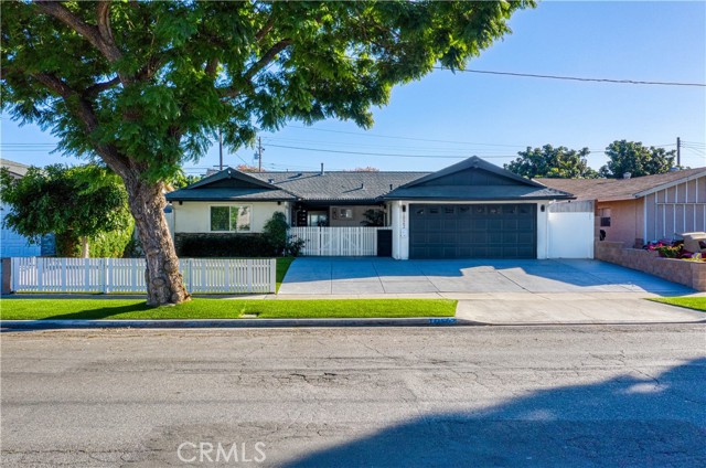 Detail Gallery Image 3 of 53 For 10562 Davit, Orange,  CA 92843 - 4 Beds | 3 Baths