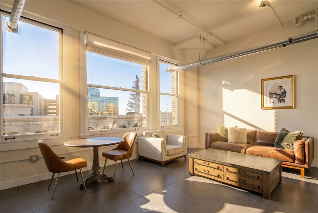 939 S Broadway #1001