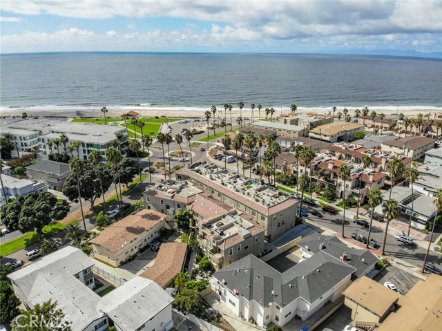 208 Calle Miramar, Redondo Beach, California 90277, 4 Bedrooms Bedrooms, ,3 BathroomsBathrooms,Residential,Sold,Calle Miramar,SB21214218