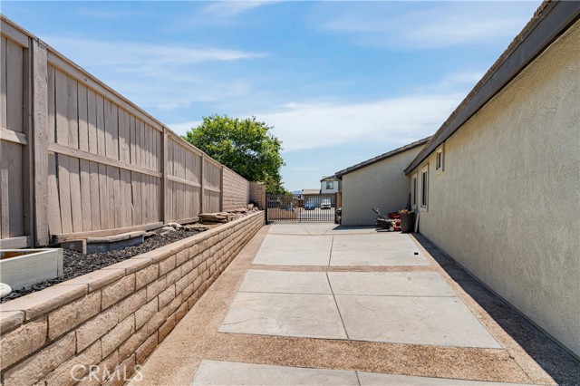 23470 Badger Creek Lane, Menifee CA: https://media.crmls.org/medias/295577de-ed36-482e-8494-aa1c818cdbd9.jpg