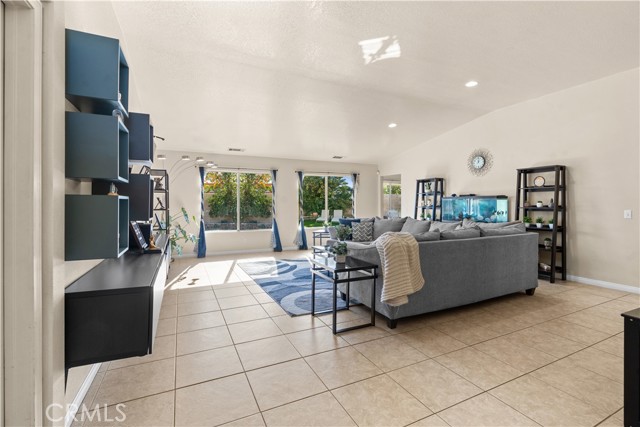 Detail Gallery Image 3 of 28 For 44658 Franklin Ct, La Quinta,  CA 92253 - 4 Beds | 3/1 Baths