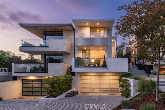 68 E F Street, Encinitas CA: https://media.crmls.org/medias/29562d3d-0968-4d49-9421-60f65d8463b7.jpg