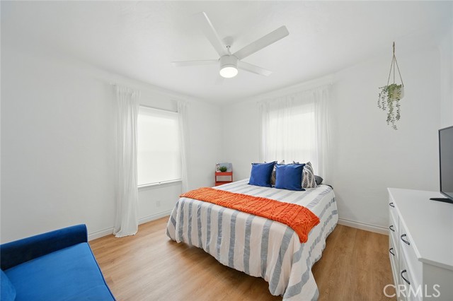 2200 Pine Avenue, Long Beach CA: https://media.crmls.org/medias/29563abc-3712-4b63-ba0e-7dff1a439329.jpg