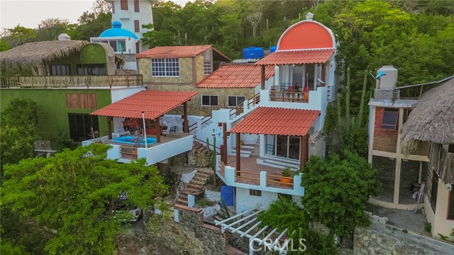 Detail Gallery Image 2 of 21 For 105 Calle New, –,  – 70995 - 3 Beds | 2/1 Baths