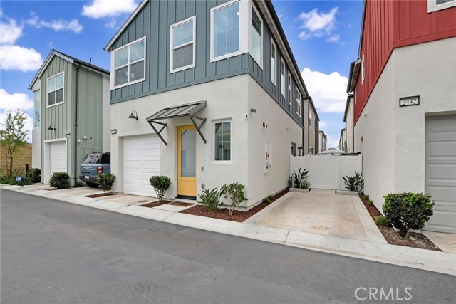 Detail Gallery Image 3 of 26 For 2446 E Encanto Paseo, Ontario,  CA 91762 - 2 Beds | 2/1 Baths