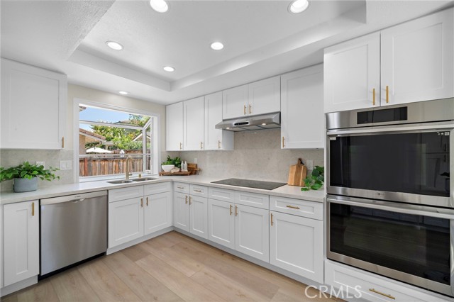 16 Bluejay, Irvine CA: https://media.crmls.org/medias/29587a25-8057-49dc-9cfe-c81a3c35ecd1.jpg