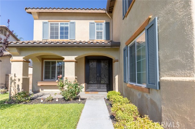 35183 Flamingo Way, Winchester CA: https://media.crmls.org/medias/29593034-8391-420f-8c60-a4e2c7725540.jpg
