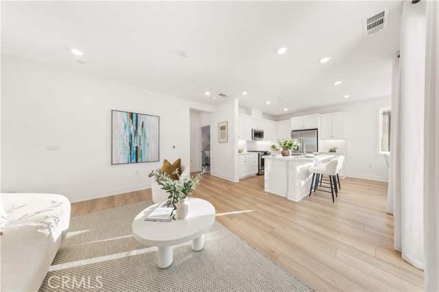 470 Lobata, Irvine CA: https://media.crmls.org/medias/29593f68-1c31-4231-bec5-0f8ff7b4b477.jpg