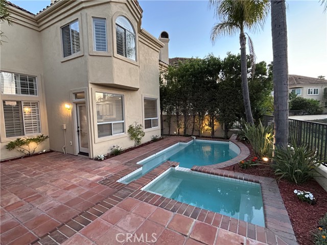 26426 Modena, Laguna Hills CA: https://media.crmls.org/medias/29594f66-1ca8-45ad-abf0-e2e9bb2f2dbb.jpg