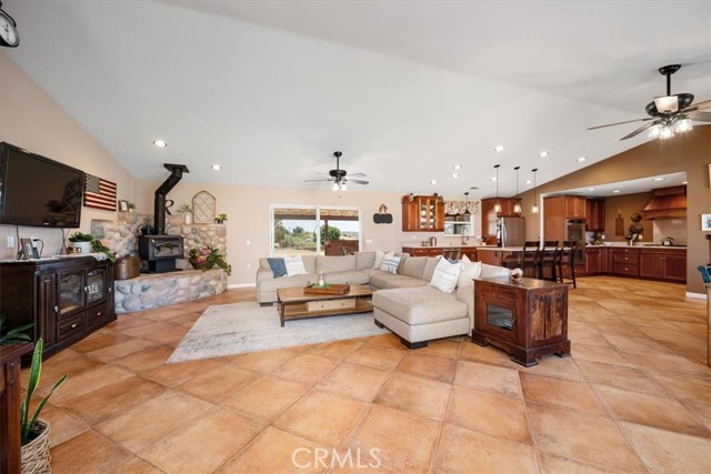 Detail Gallery Image 8 of 73 For 5498 Forked Horn Pl, Paso Robles,  CA 93446 - 3 Beds | 2 Baths