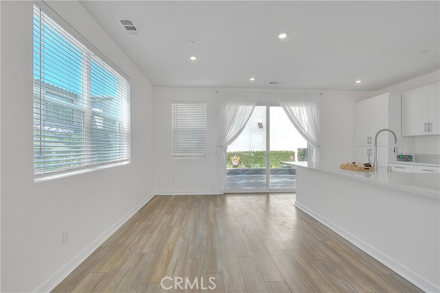 Detail Gallery Image 23 of 75 For 15820 Caterpillar Dr, Fontana,  CA 92336 - 4 Beds | 3 Baths