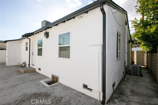 Detail Gallery Image 26 of 30 For 7912 Vineland Ave, Sun Valley,  CA 91352 - 3 Beds | 2 Baths