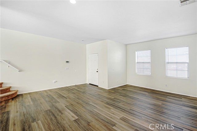 Detail Gallery Image 3 of 24 For 832 Melville, San Jacinto,  CA 92583 - 4 Beds | 2/1 Baths