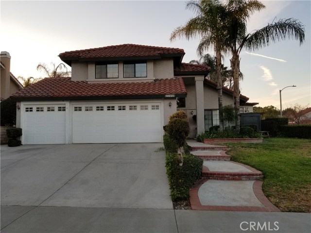 Detail Gallery Image 1 of 16 For 2304 Mangular Ave, Corona,  CA 92882 - 4 Beds | 2/1 Baths