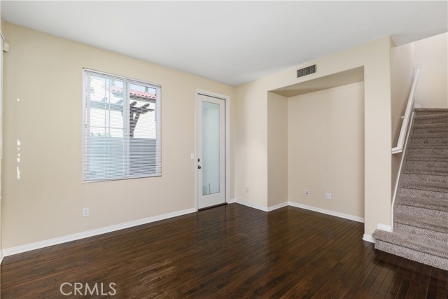 Detail Gallery Image 7 of 42 For 66 Greenhouse, Irvine,  CA 92603 - 3 Beds | 2/1 Baths