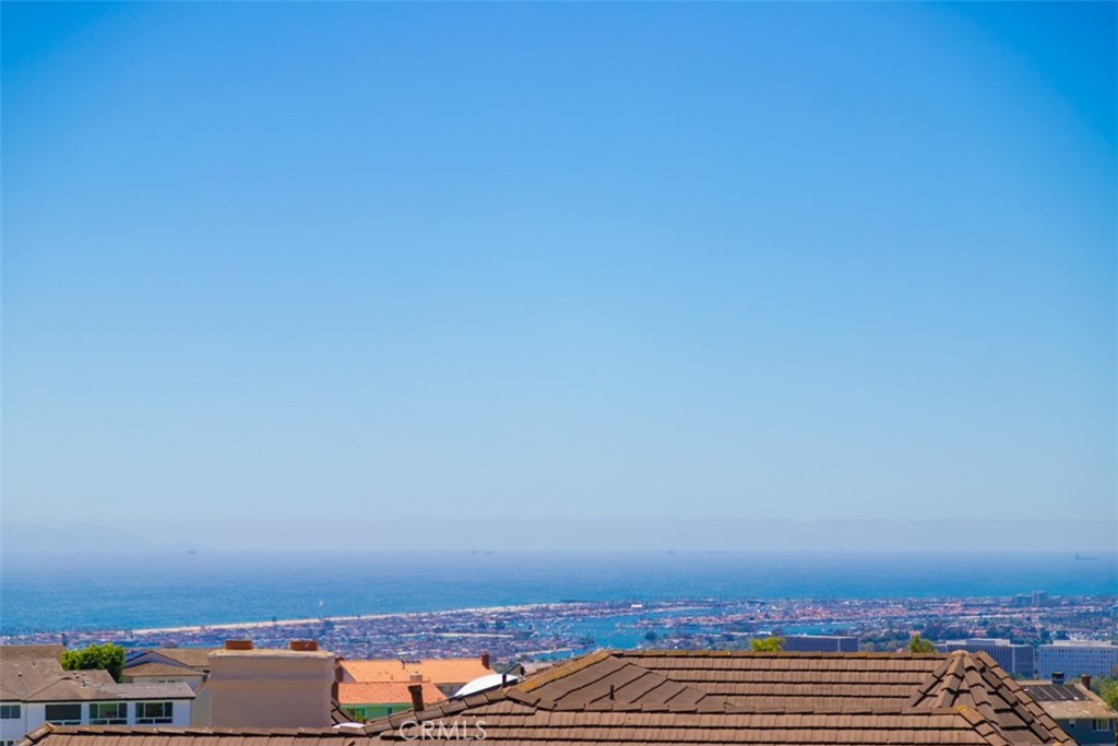 https://media.crmls.org/medias/295af086-c6c5-4d27-80e0-13c91a32c455.jpg?preset=X-Large
