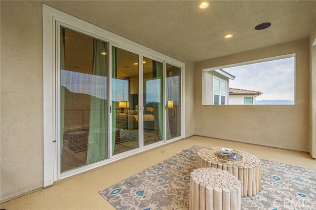 Detail Gallery Image 28 of 67 For 25035 Hidden Willow, Canyon Country,  CA 91387 - 5 Beds | 4 Baths