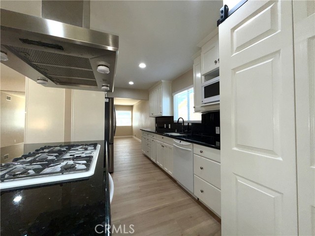 Detail Gallery Image 22 of 75 For 2331 E Adams Ave, Orange,  CA 92867 - 5 Beds | 4 Baths
